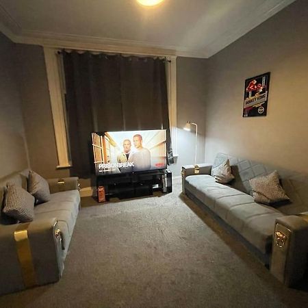 30 Percent Off Weekly Stays - 6 Bedroom House - 11 Beds Blackpool Kültér fotó