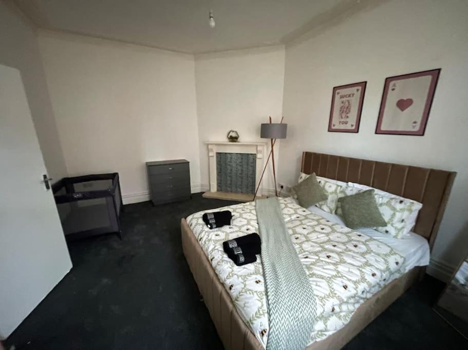 30 Percent Off Weekly Stays - 6 Bedroom House - 11 Beds Blackpool Kültér fotó