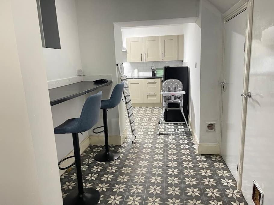 30 Percent Off Weekly Stays - 6 Bedroom House - 11 Beds Blackpool Kültér fotó
