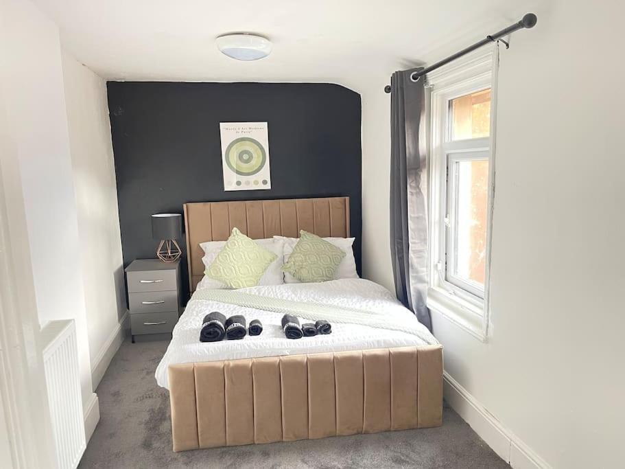 30 Percent Off Weekly Stays - 6 Bedroom House - 11 Beds Blackpool Kültér fotó