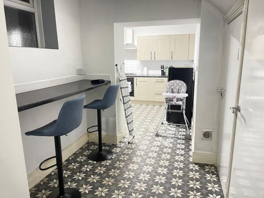 30 Percent Off Weekly Stays - 6 Bedroom House - 11 Beds Blackpool Kültér fotó