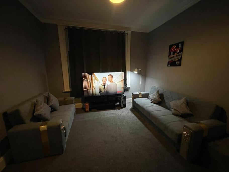 30 Percent Off Weekly Stays - 6 Bedroom House - 11 Beds Blackpool Kültér fotó